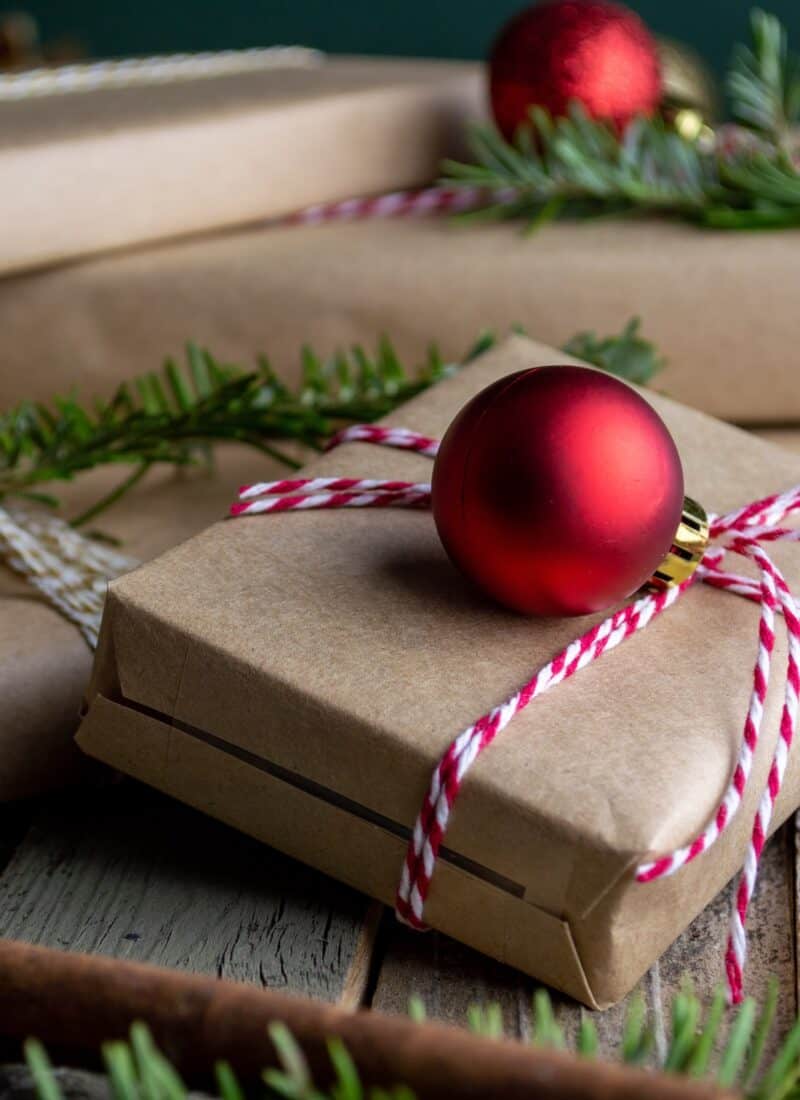 3 Eco-Friendly Gift Wrapping Ideas to Try This Holiday Season